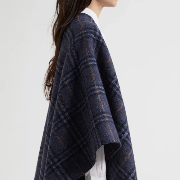 NWT- Burberry Navy and Chestnut Plaid Check Date Night Cape Wrap - Picture 3 of 10